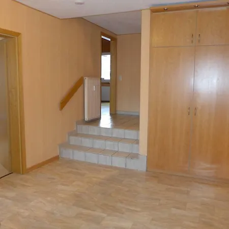 Messe Cgn/dus Grossraeumige In Guter Verkehrslage Apartment