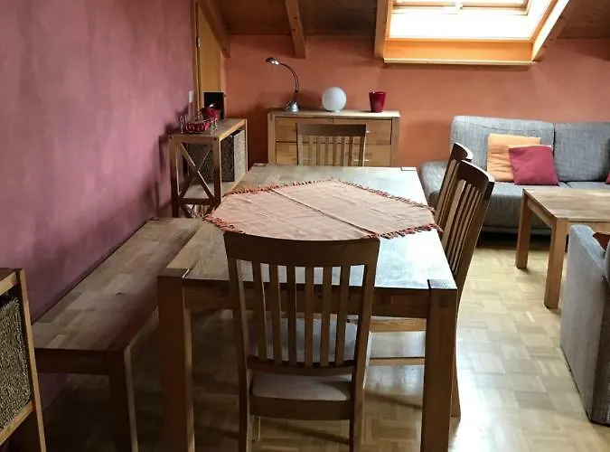 Messe Cgn/dus Grossraeumige In Guter Verkehrslage Apartamento